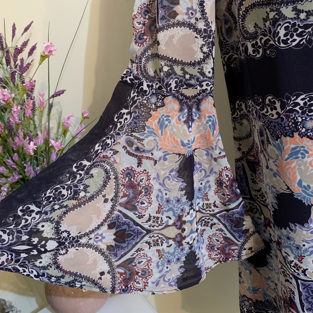 Vince Camuto Paisley Dress size 4 - Picture 8 of 8